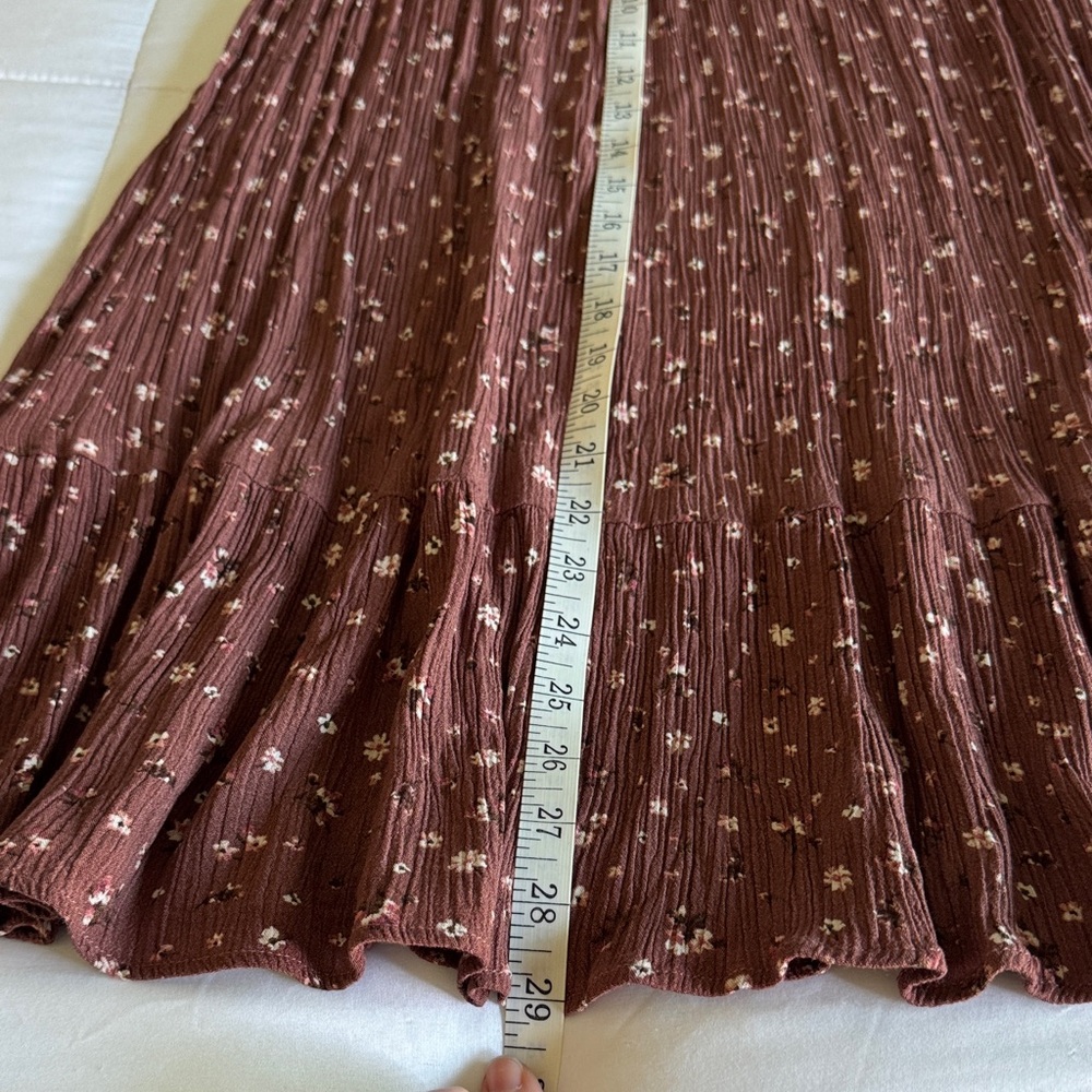 Smocked Puff Sleeve Midi Dress — Burgundy Floral - Picture 6 of 10